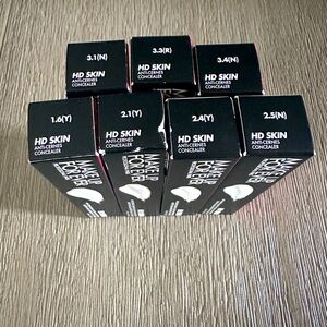 MAKE UP FOR EVER
HD Skin Smooth & Blur Undetectable Under Eye Concealer